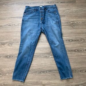 Madewell 10 inch skinny crop raw hem